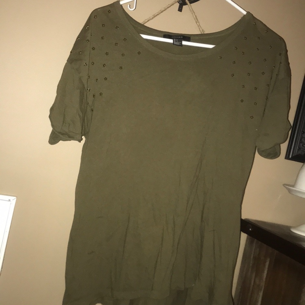 Forever 21 army green t shirt